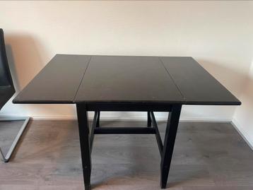 Leksvik tafel Ikea beschikbaar voor biedingen