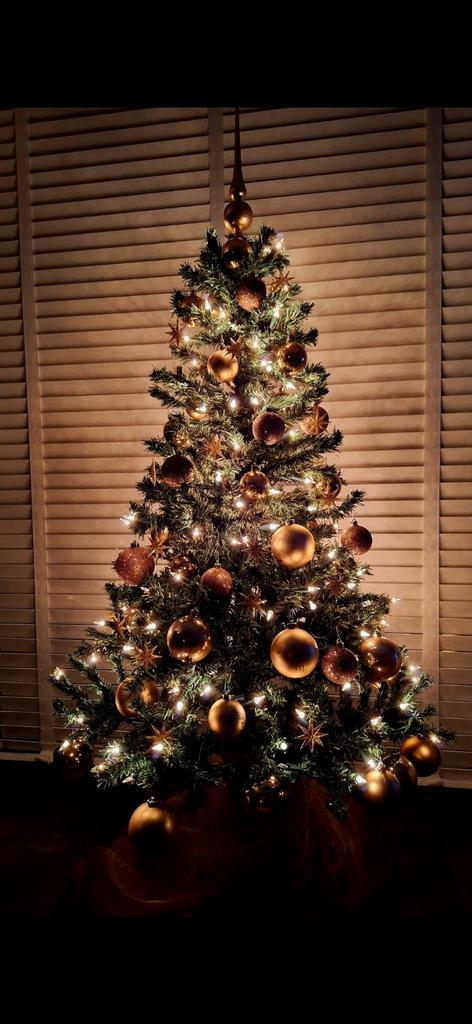 KERSTBOOM 150 CM INCLUSIEF 150 LAMPJES, Diversen, Kerst, Nieuw, Ophalen