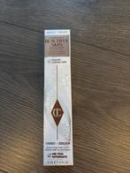 Charlotte Tilbury foundation 2 neutrale, Gehele gezicht, Beige, Nieuw, Ophalen of Verzenden