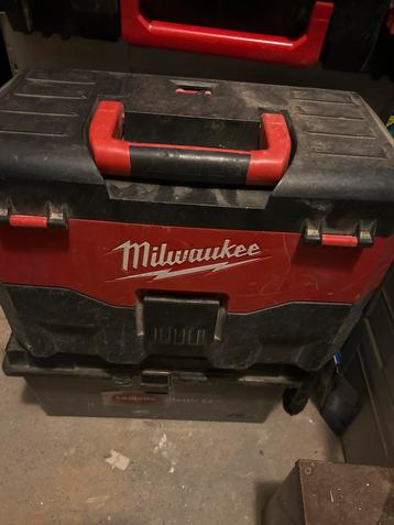 Gebruikte Milwaukee stofzuiger droog en nat beschikbaar voor biedingen
