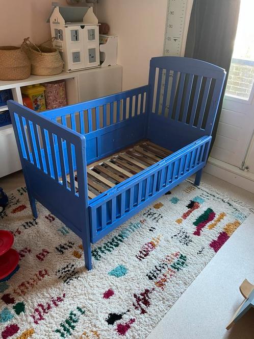 Retro / vintage ledikant 136x71x95cm lxbxh, Kinderen en Baby's, Babywiegjes en Ledikanten, Gebruikt, Ledikant, Ophalen
