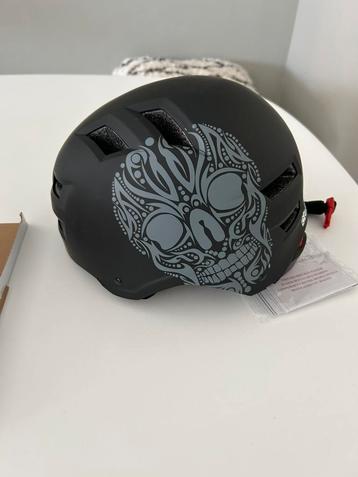 NIEUW fietshelm Skull cap 2x beschikbaar voor biedingen