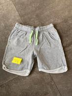 Korte broek, Ophalen of Verzenden, Zo goed als nieuw, Jongen, Broek