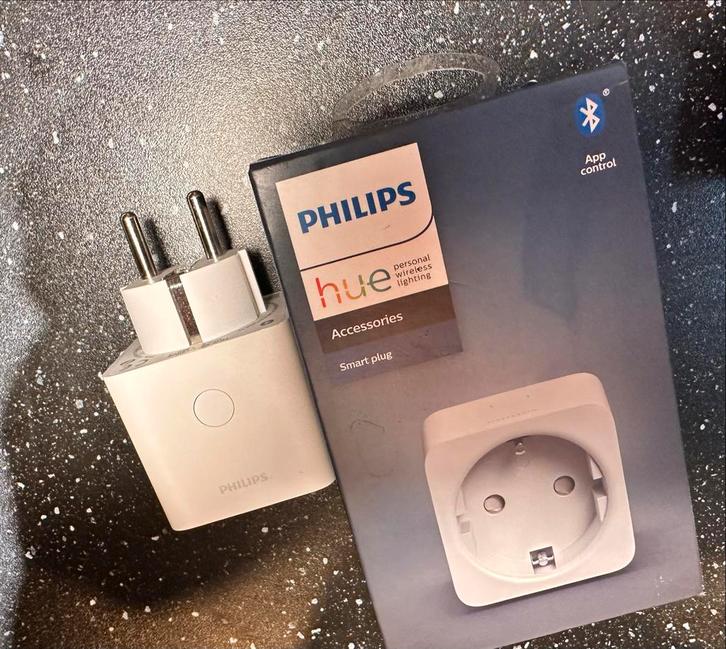 Philips Hue Smart Plug - 2x Nieuwstaat, Huis en Inrichting, Lampen | Hanglampen, Zo goed als nieuw, Minder dan 50 cm, Kunststof