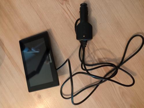 Garmin DriveSmart 50 LMT-D navigatiesysteem met autolader, Auto diversen, Autonavigatie, Zo goed als nieuw, Ophalen of Verzenden