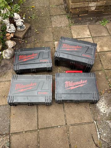 Milwaukee Packout Koffers - 4 stuks beschikbaar voor biedingen