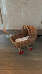 Rotan poppenwagen, Kinderen en Baby's, Speelgoed | Poppen, Ophalen of Verzenden, Zo goed als nieuw, Babypop