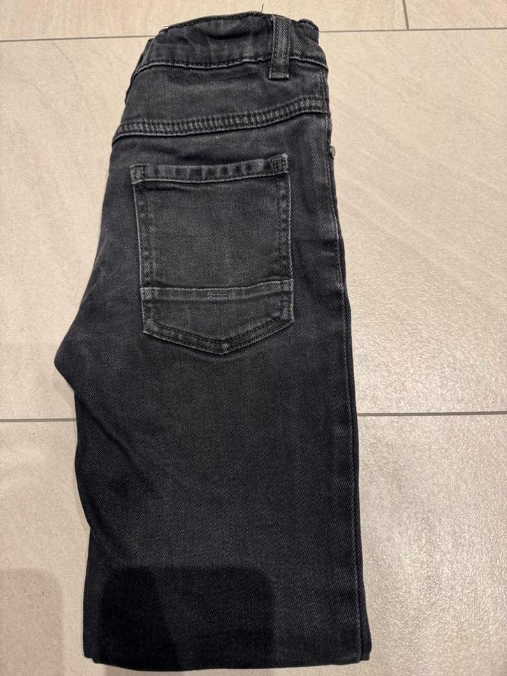 Hugo Boss spijkerbroek maat 8 - 128, Kinderen en Baby's, Kinderkleding | Maat 128, Gebruikt, Jongen, Broek, Ophalen of Verzenden