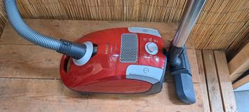 Miele Compact C1 Stofzuiger - Zo goed als nieuw! beschikbaar voor biedingen