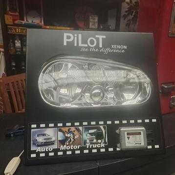 Pilot Xenon reclame display Golf 4 beschikbaar voor biedingen