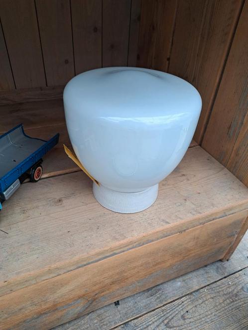 Antieke Gispen melkglas grote plafondlamp ( 2x), Huis en Inrichting, Lampen | Plafondlampen, Zo goed als nieuw, Ophalen of Verzenden