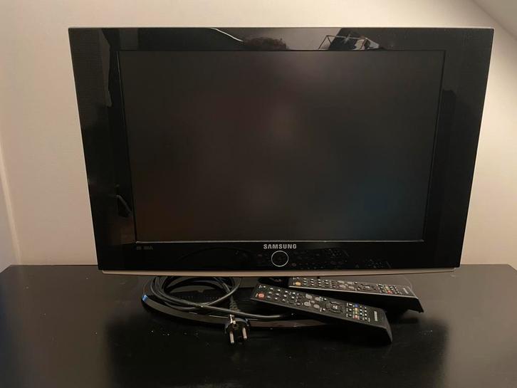 Werkend samsung beeldscherm 22 inch met 2x afstandsbediening, Audio, Tv en Foto, Televisies, Zo goed als nieuw, LCD, 40 tot 60 cm