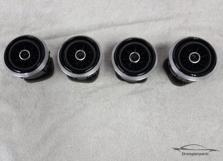 Audi A3 8V luchtrooster set 4x S line nieuwstaat., Auto-onderdelen, Dashboard en Schakelaars, Audi, Gebruikt, Ophalen of Verzenden