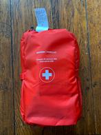 EHBO/First Aid Kit + hartkek/fruitkek, Ophalen of Verzenden, Zo goed als nieuw