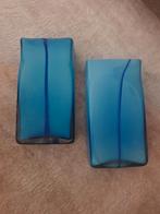 Blauwe glazen bloemenvaas, Huis en Inrichting, Woonaccessoires | Vazen, Blauw, Ophalen of Verzenden, Minder dan 50 cm, Glas