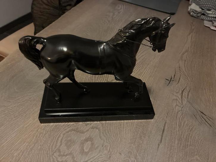 Klein Paardenbeeld - Decoratief, Antiek en Kunst, Kunst | Beelden en Houtsnijwerken, Ophalen of Verzenden