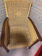 Mooie met hout afgewerkte rotan stoel, Huis en Inrichting, Stoelen, Riet of Rotan, Bruin, Zo goed als nieuw, Eén