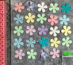 25 of 30 bloemen Stansjes 8 zakjes voor 1,50, Hobby en Vrije tijd, Ophalen of Verzenden, Nieuw, Overige thema's, Overige typen