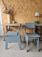 4 grijze crisis stoelen Piet Hein Eek, Huis en Inrichting, Ophalen of Verzenden, Zo goed als nieuw, Grijs