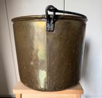 Grote antieke koperen ketel met smeedijzeren hengsel, Antiek en Kunst, Ophalen, Koper