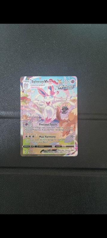 Sylveon VMAX 212 Evolving Skies beschikbaar voor biedingen