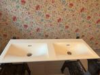 Dubbele wastafel 120cm, zonder kraangaten, Ophalen, Zo goed als nieuw, Steen, Wastafel