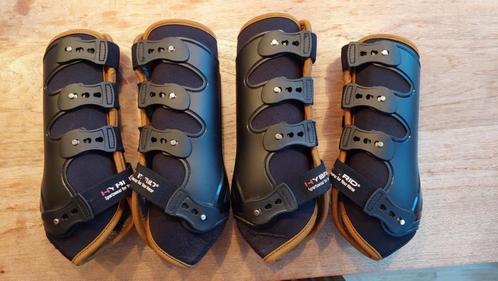 Catago Fir Tech peesbeschermers set L (voor) en XL (achter), Dieren en Toebehoren, Paarden en Pony's | Beschermers, Gebruikt, Ophalen of Verzenden