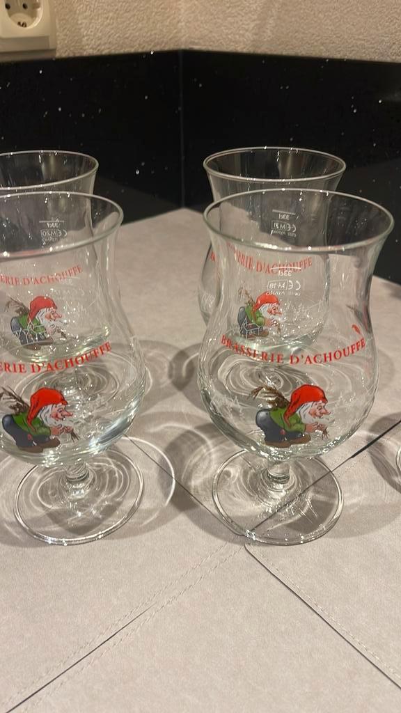 11 glazen van La Chouffe, Verzamelen, Glas en Borrelglaasjes, Zo goed als nieuw, Bierglas, Ophalen of Verzenden
