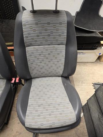 Volkswagen caddy stoelen beschikbaar voor biedingen