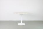 Knoll Saarinen Tulip eettafel Arabescato, wit onderstel, Huis en Inrichting, Tafels | Eettafels, Ophalen, Gebruikt, Rond, Vier personen