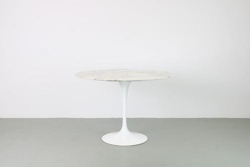 Knoll Saarinen Tulip eettafel Arabescato, wit onderstel, Huis en Inrichting, Tafels | Eettafels, Gebruikt, 100 tot 150 cm, 100 tot 150 cm