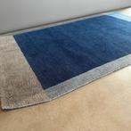 Design tapijt carpet Puik ISO nieuw 900 euro blauw/grijs, Ophalen, Grijs, 200 cm of meer, Overige vormen