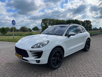 Porsche Macan 3.0 D S NL Auto Pano Bose Luchtvering beschikbaar voor biedingen