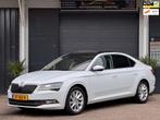 Skoda Superb 1.5 TSI ACT/AUT/PANO/NAVI/XENON/PDC/BOMVOLL, Auto's, Skoda, 4 cilinders, 150 pk, Wit, Origineel Nederlands