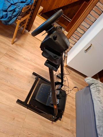 Logitech G920 Racestuur met Wheelstand xbox beschikbaar voor biedingen