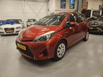Toyota Yaris 1.5 Full Hybrid Aspiration (optie car play), Auto's, Toyota, Euro 5, 1497 cc, Gebruikt, 4 cilinders