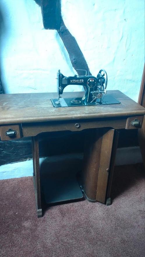 Kohler Antieke naaimachine - trapnaaimachine in meubel, Antiek en Kunst, Antiek | Naaimachines, Ophalen