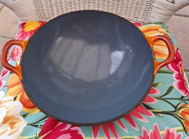 Wokpan, gietijzer, geemailleerd, gemerkt A, 25FF10, Huis en Inrichting, Keuken | Potten en Pannen, Gebruikt, Wok, Gietijzer, Ophalen of Verzenden
