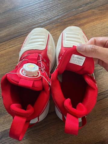 Basketbalschoenen 35 beschikbaar voor biedingen