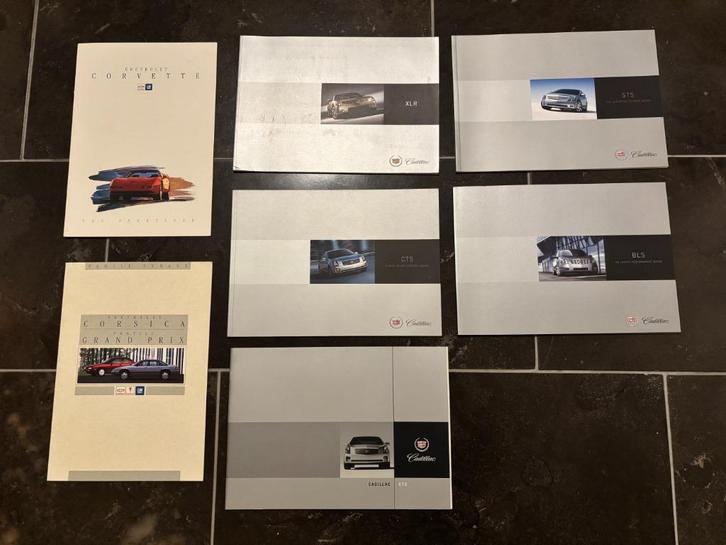 Partijtje van 7 folders van USA Cars Cadillac Corvette, Boeken, Auto's | Folders en Tijdschriften, Zo goed als nieuw, Overige merken