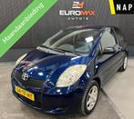 Toyota Yaris 1.3 VVTi Terra NAP-Elektrische ramen & trekhaak, Auto's, Toyota, Stof, Zwart, 4 cilinders, Blauw