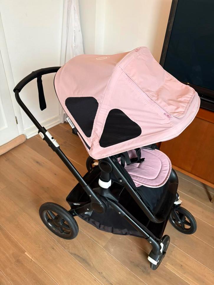 Bugaboo Fox zwart/roze, Kinderen en Baby's, Kinderwagens en Combinaties, Gebruikt, Combiwagen, Bugaboo, Met reiswieg, Verstelbare duwstang