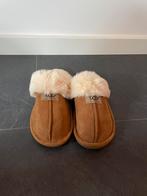 UGGS pantoffels nieuw, Kleding | Dames, Schoenen, Ophalen of Verzenden, Nieuw, Beige, Pantoffels of Sloffen