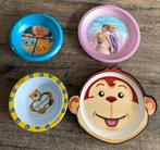 2 bordjes en 2 bakjes en beker pepa big, Ophalen of Verzenden, Zo goed als nieuw