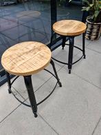 Stoere industriele krukjes bijzet tafels, 1 kruk, Ophalen, Zo goed als nieuw, 60 tot 90 cm