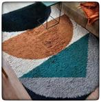 Vloerkleed 230x160, Huis en Inrichting, Stoffering | Tapijten en Kleden, Ophalen, Zo goed als nieuw, Rechthoekig