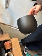 Doos vol bloempotten - Gratis af te halen, Ophalen, Gebruikt, Rond, Binnen