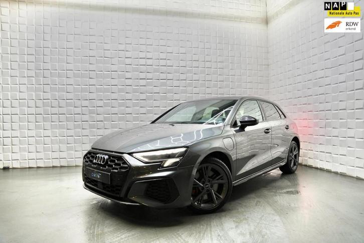 Audi A3 Sportback 45 TFSI e 3x S LINE VIRTUAL PANO MATRIX, Auto's, Audi, Bedrijf, Te koop, A3, ABS, Airbags, Airconditioning, Apple Carplay