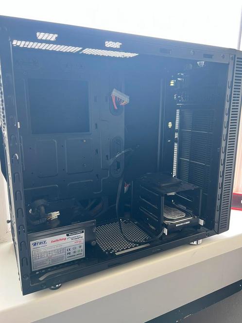Sharkoon PC behuizing, Computers en Software, Computerbehuizingen, Zo goed als nieuw, Ophalen of Verzenden