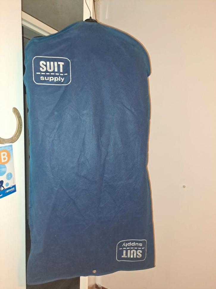Suit Supply Grijs Pak, Kleding | Heren, Kostuums en Colberts, Zo goed als nieuw, Ophalen of Verzenden